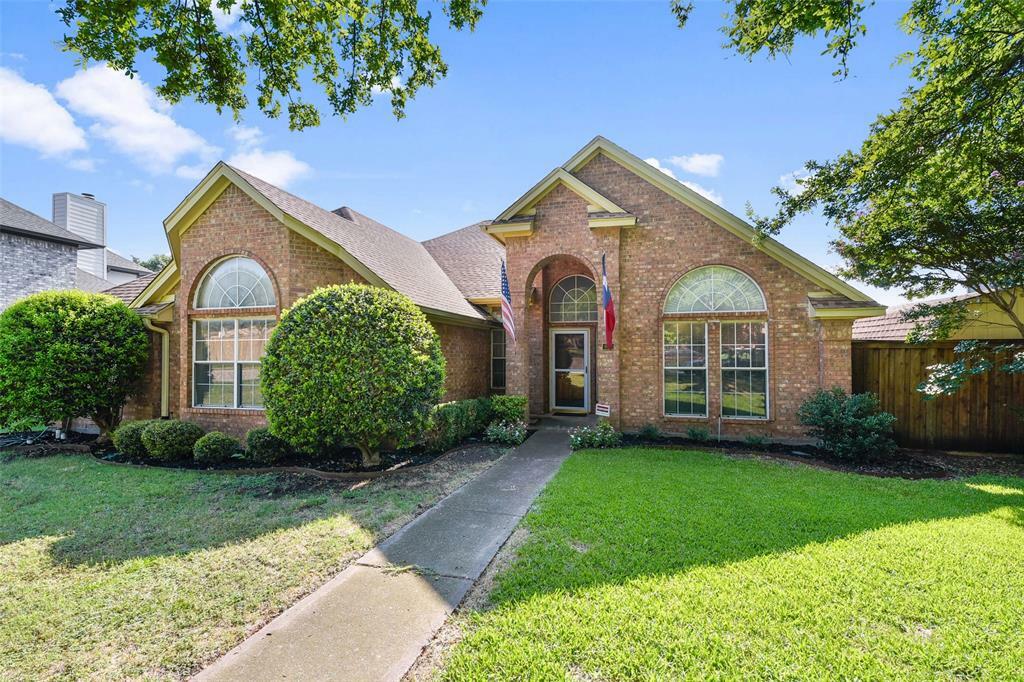 Property Photo:  917 Ridgemont Drive  TX 75002 