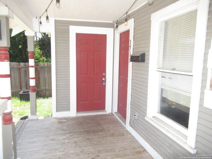 Property Photo: 1719 Hays St TX 78202