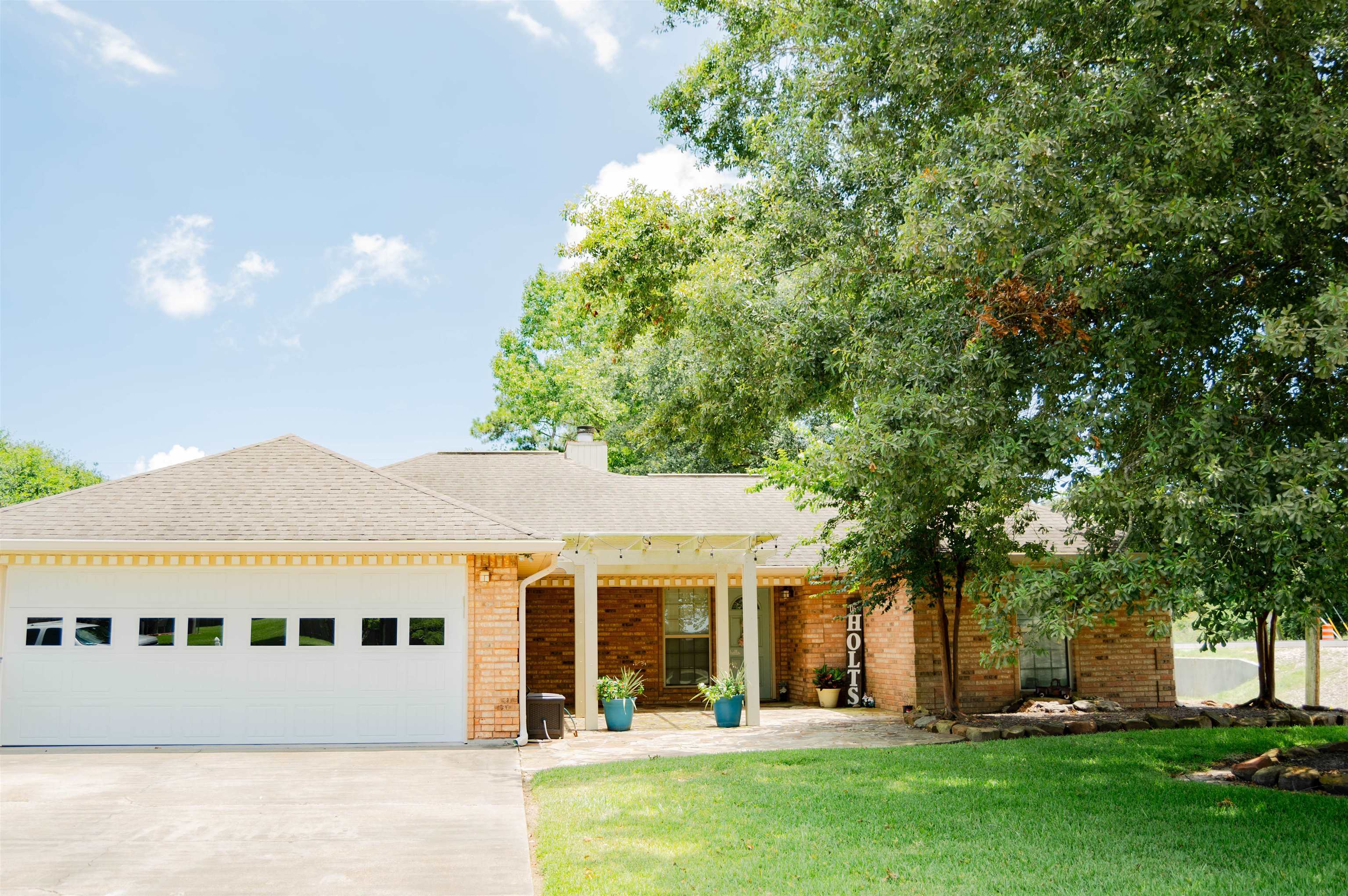 Property Photo: 126 Joel Dr. TX 77630