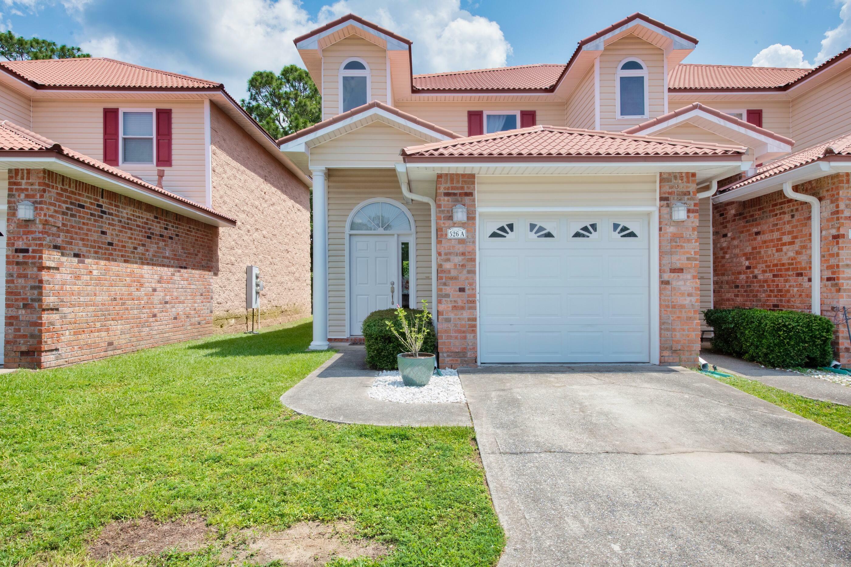 Property Photo:  526 Valparaiso Parkway Unit A  FL 32580 