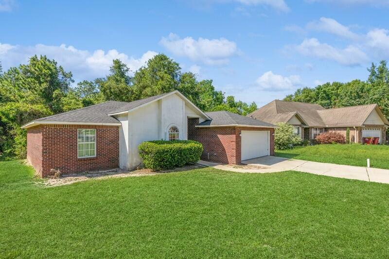 Property Photo:  214 Southgate Drive  FL 32539 