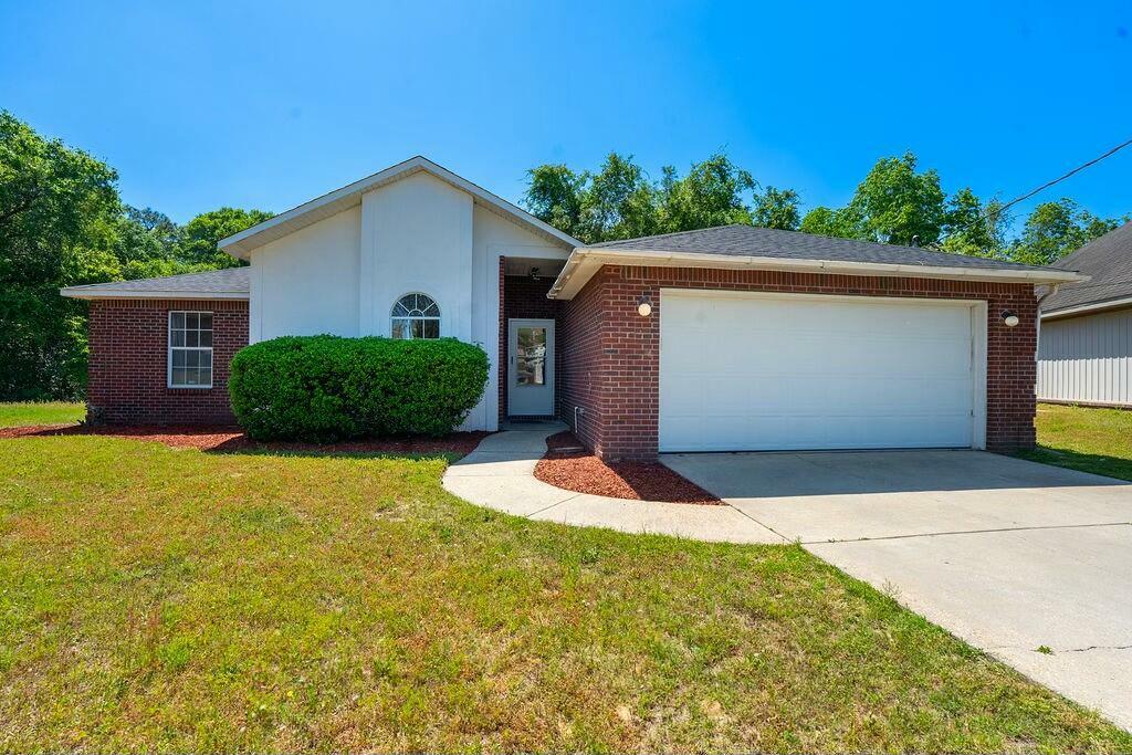 Property Photo: 214 Southgate Drive FL 32539