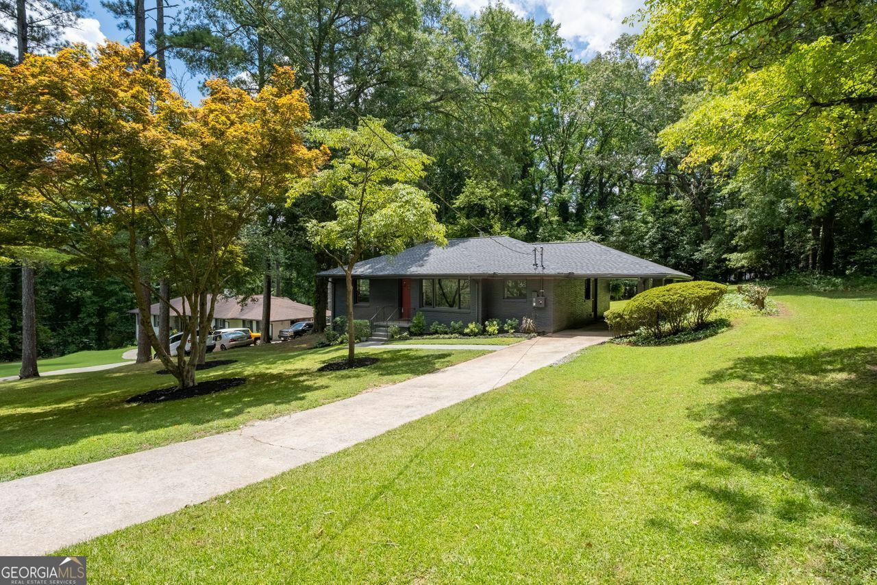 Property Photo:  1397 Skyhaven Road SE  GA 30316 