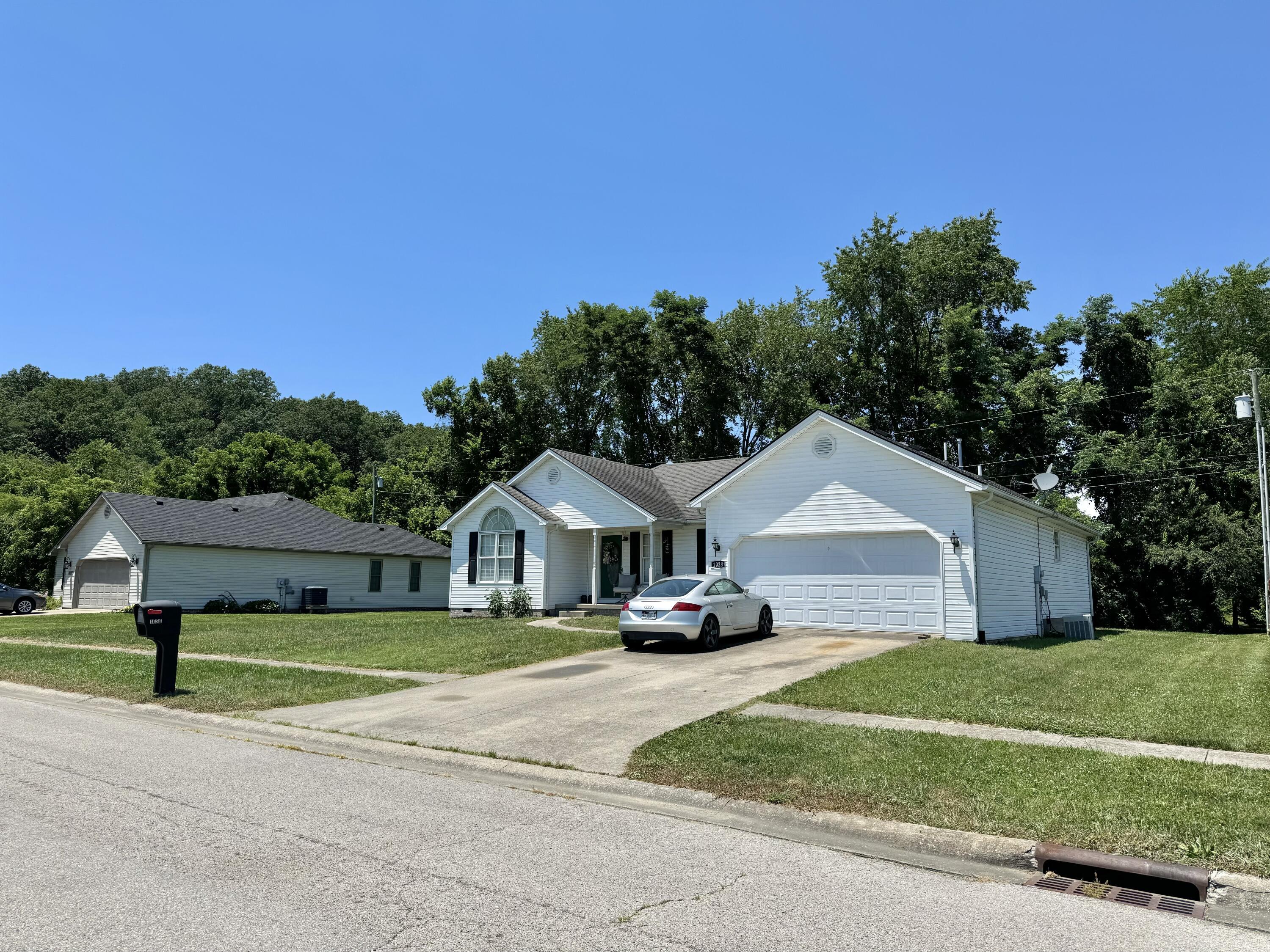 Property Photo:  1028 Hidden Creek Drive  KY 40403 