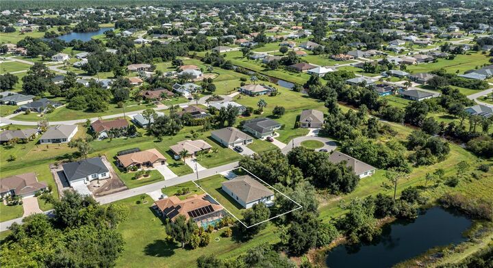 Property Photo:  531 Santiguay Street  FL 33983 