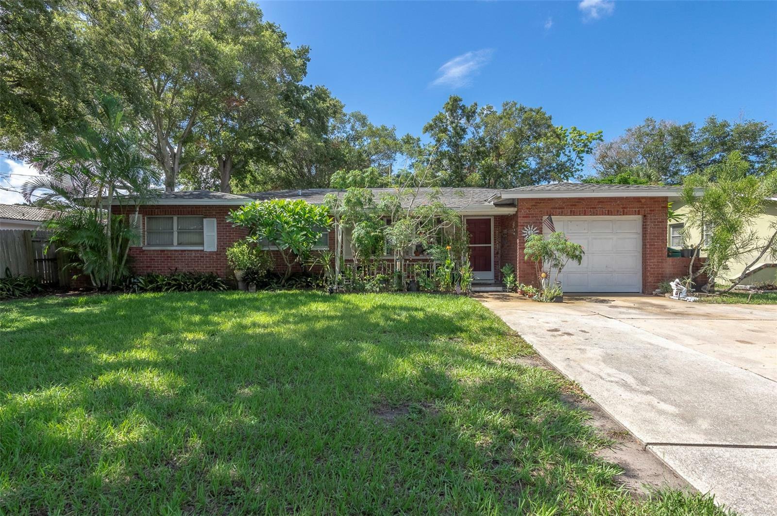 Property Photo:  5820 46th Avenue N  FL 33709 