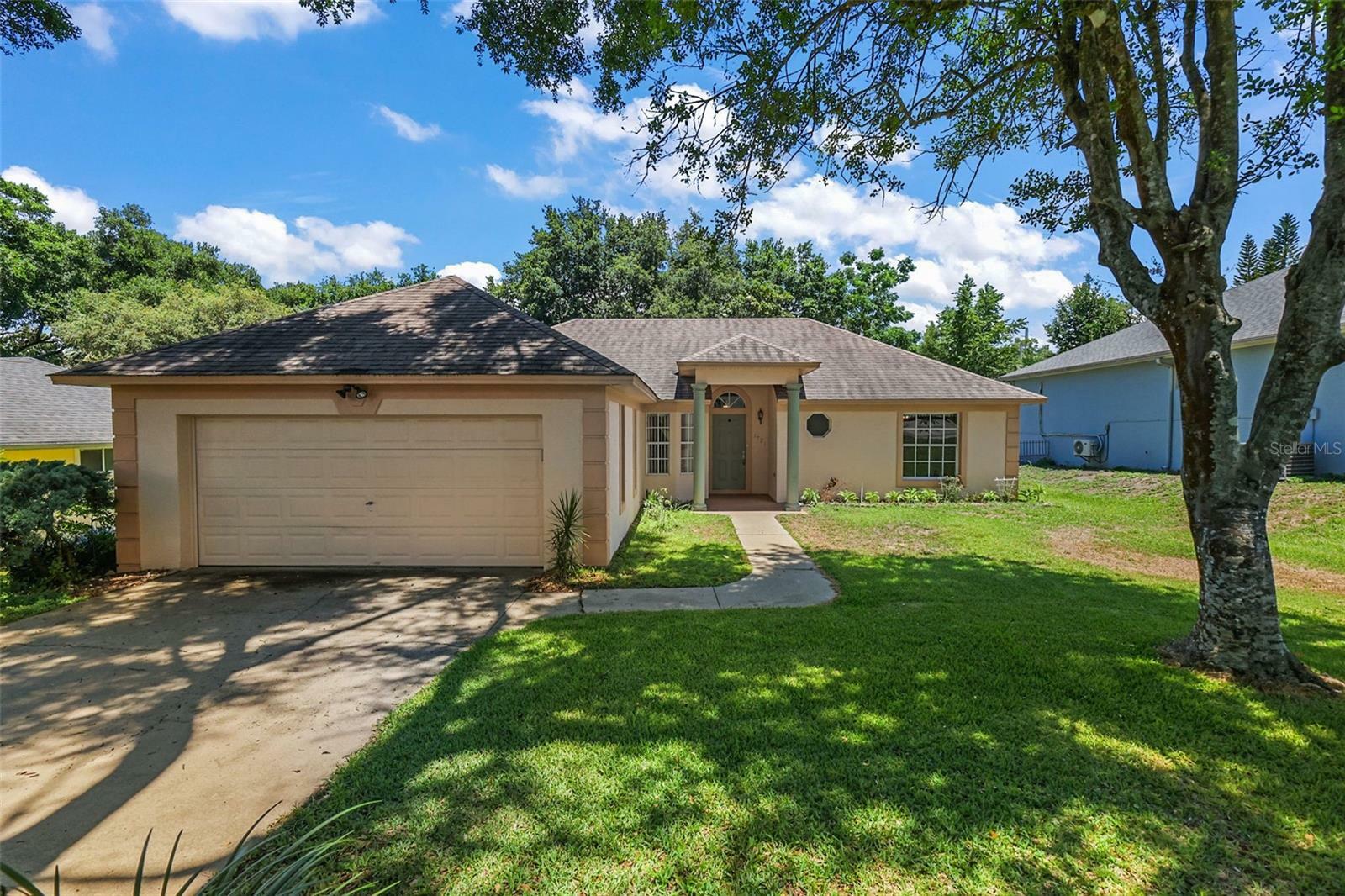 Property Photo:  1721 Cobble Lane  FL 32757 