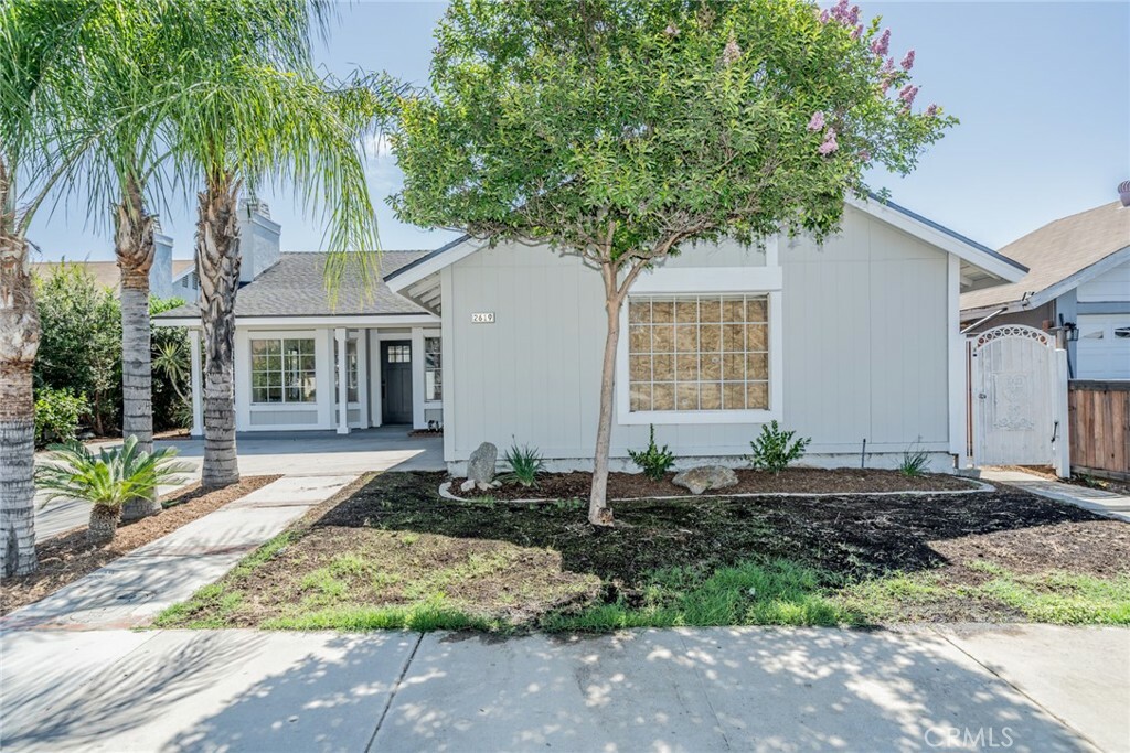 Property Photo:  2619 Pleasant Colony Street  CA 92571 