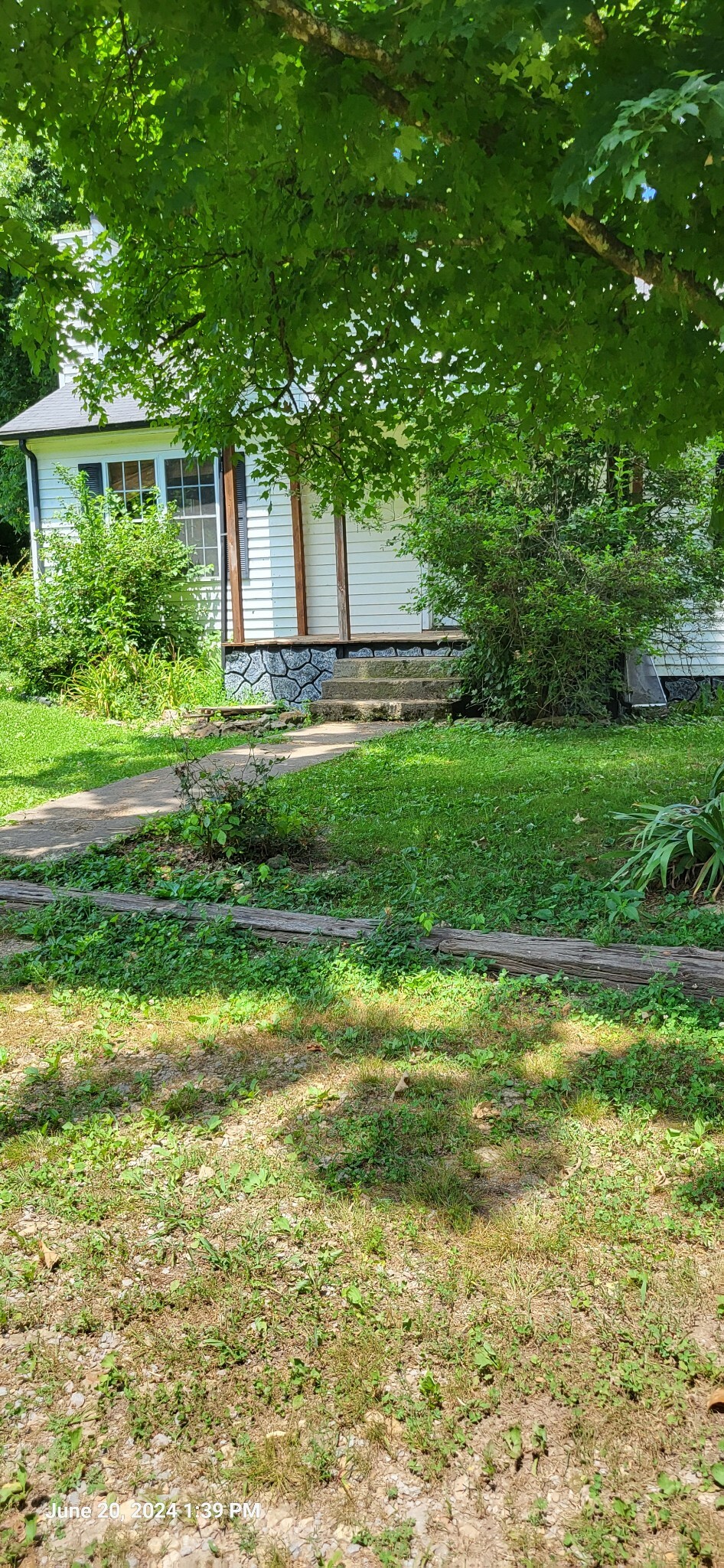 Property Photo:  525 Jones Hollow Rd  TN 37190 