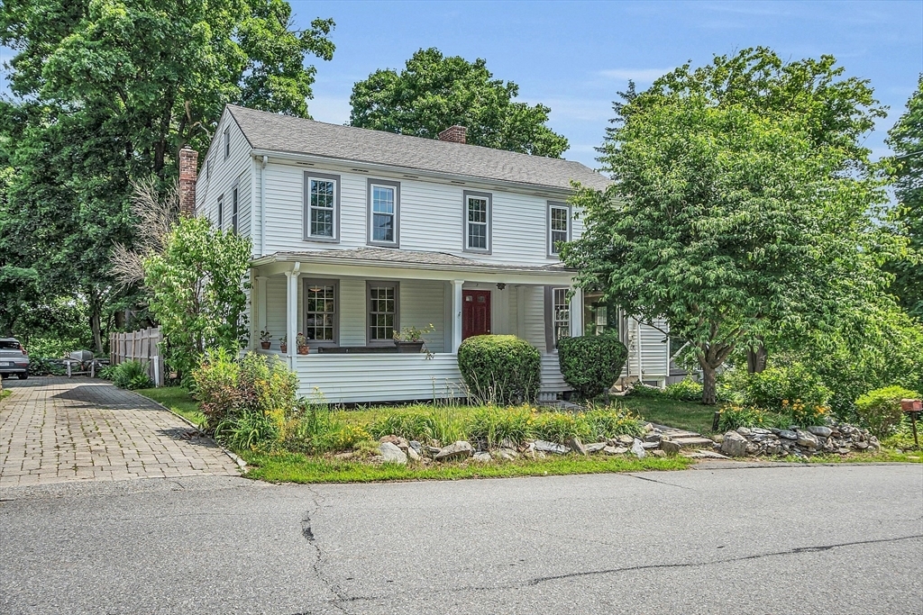 Property Photo:  3 Oak Hill Road  MA 01451 