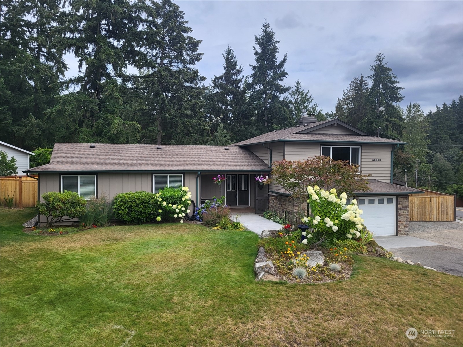 Property Photo:  30850 54th Avenue S  WA 98001 