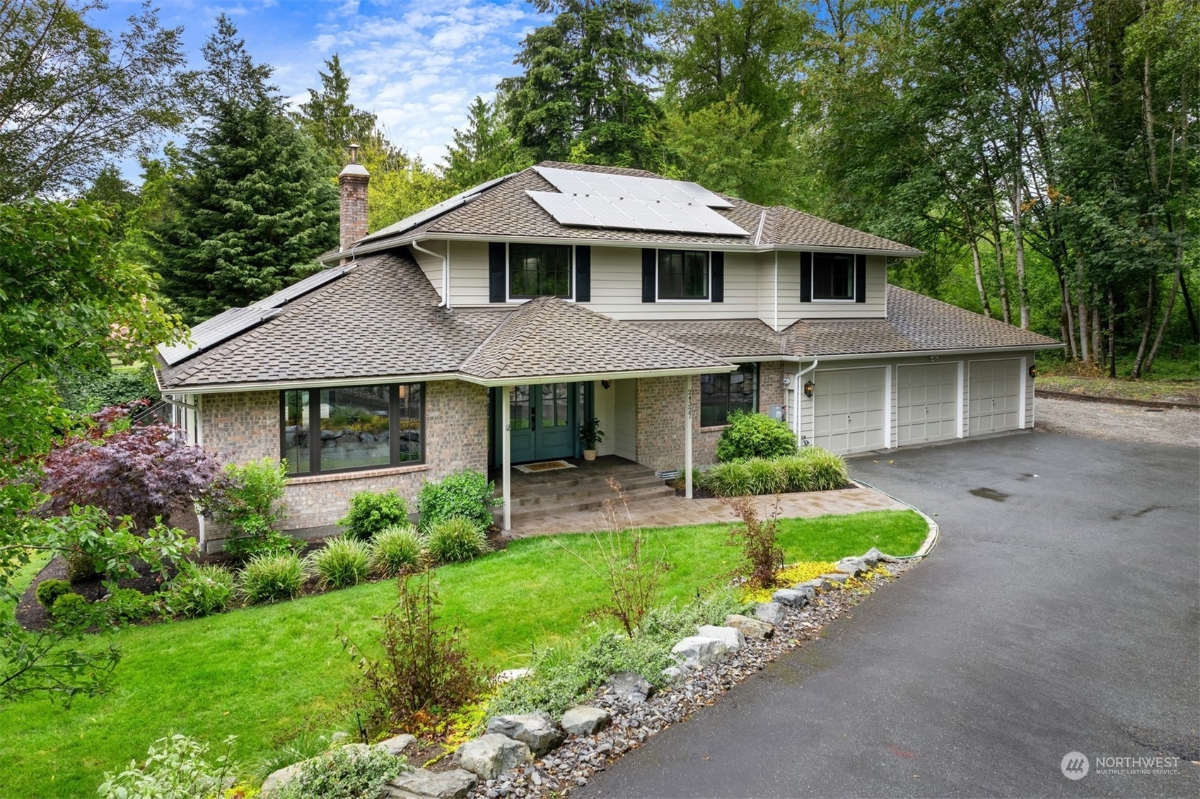 Property Photo:  24327 Lockwood Road  WA 98021 