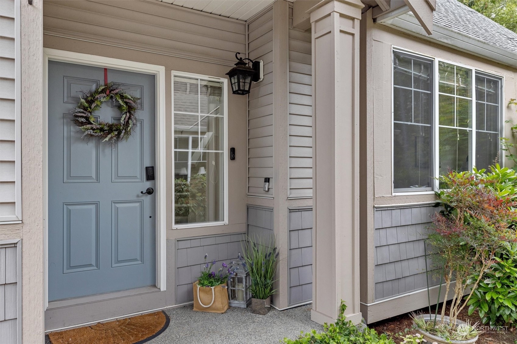 Property Photo: 15133 25th Avenue W WA 98087