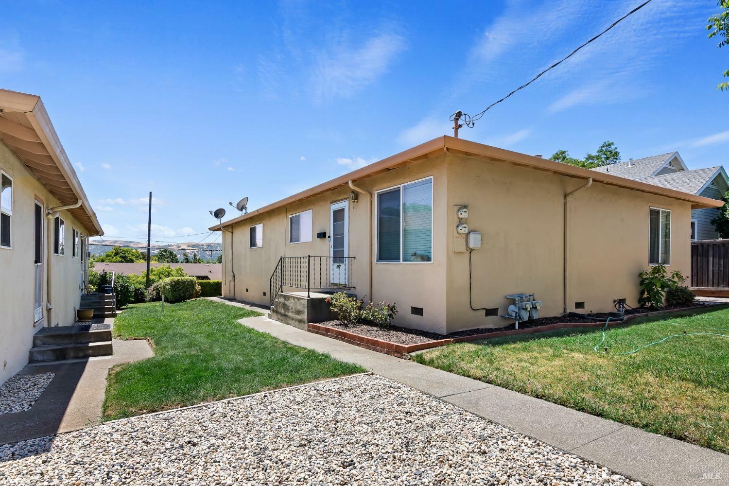 Property Photo:  385 E L Street  CA 94510 