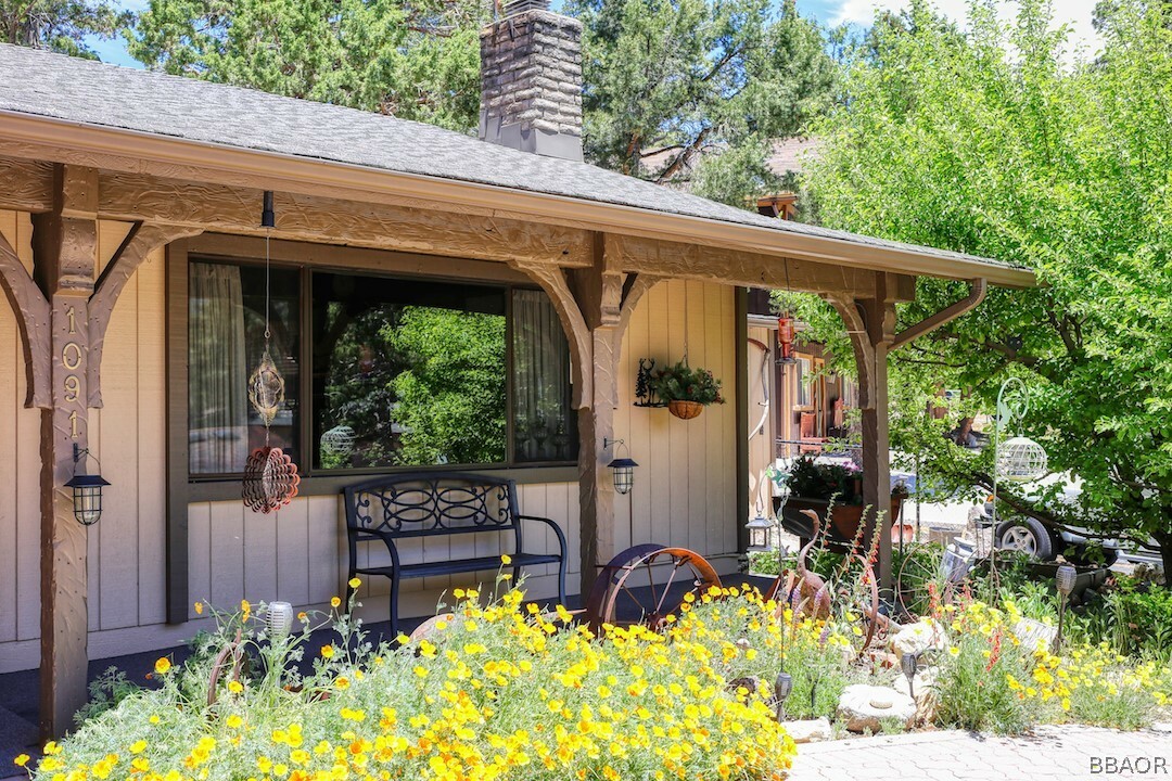 Property Photo:  1091 Blue Mountain Road  CA 92314 