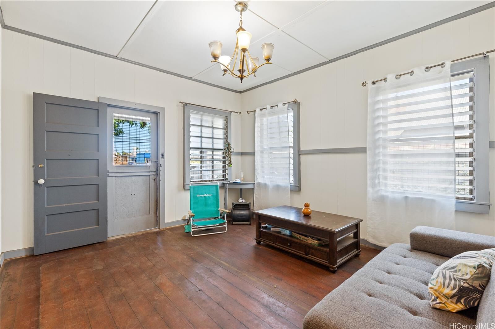 Property Photo:  85-994 Farrington Highway  HI 96792 