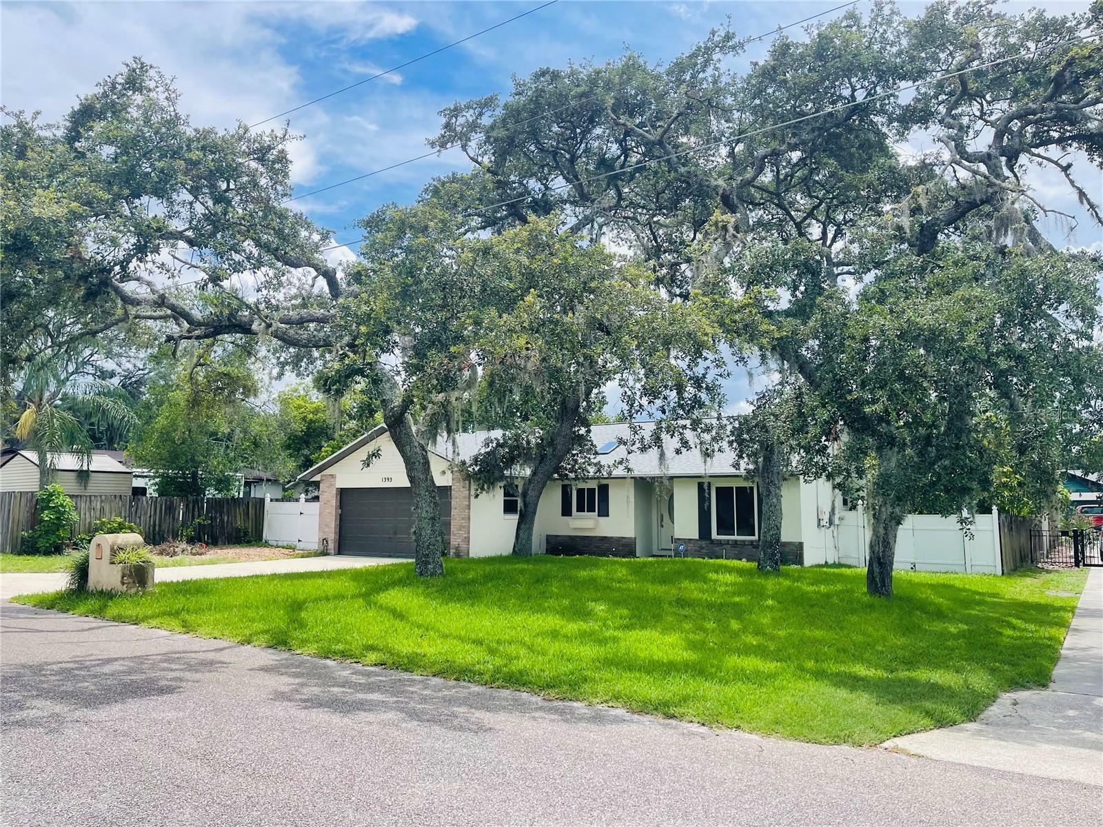 Property Photo: 1393 Beverly Lane FL 32707