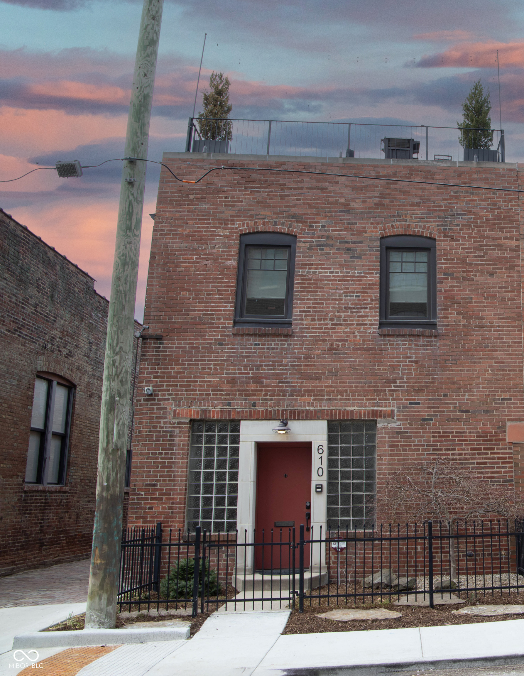 Property Photo: 610 N Park Avenue IN 46204