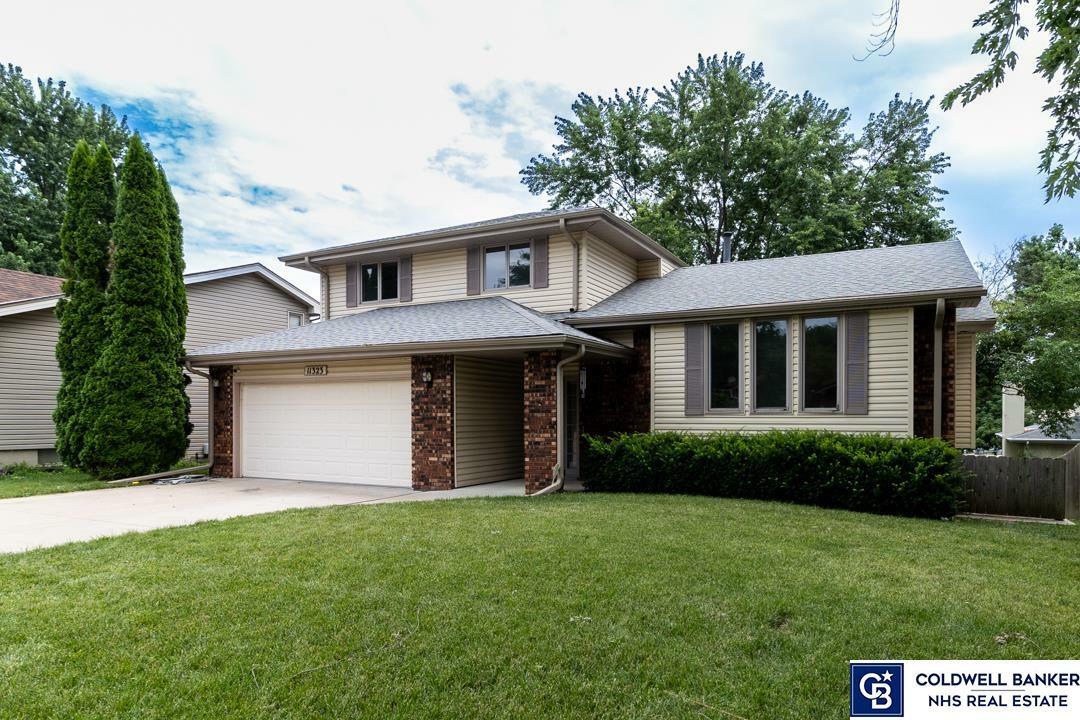 Property Photo: 11323 Kansas Circle NE 68164