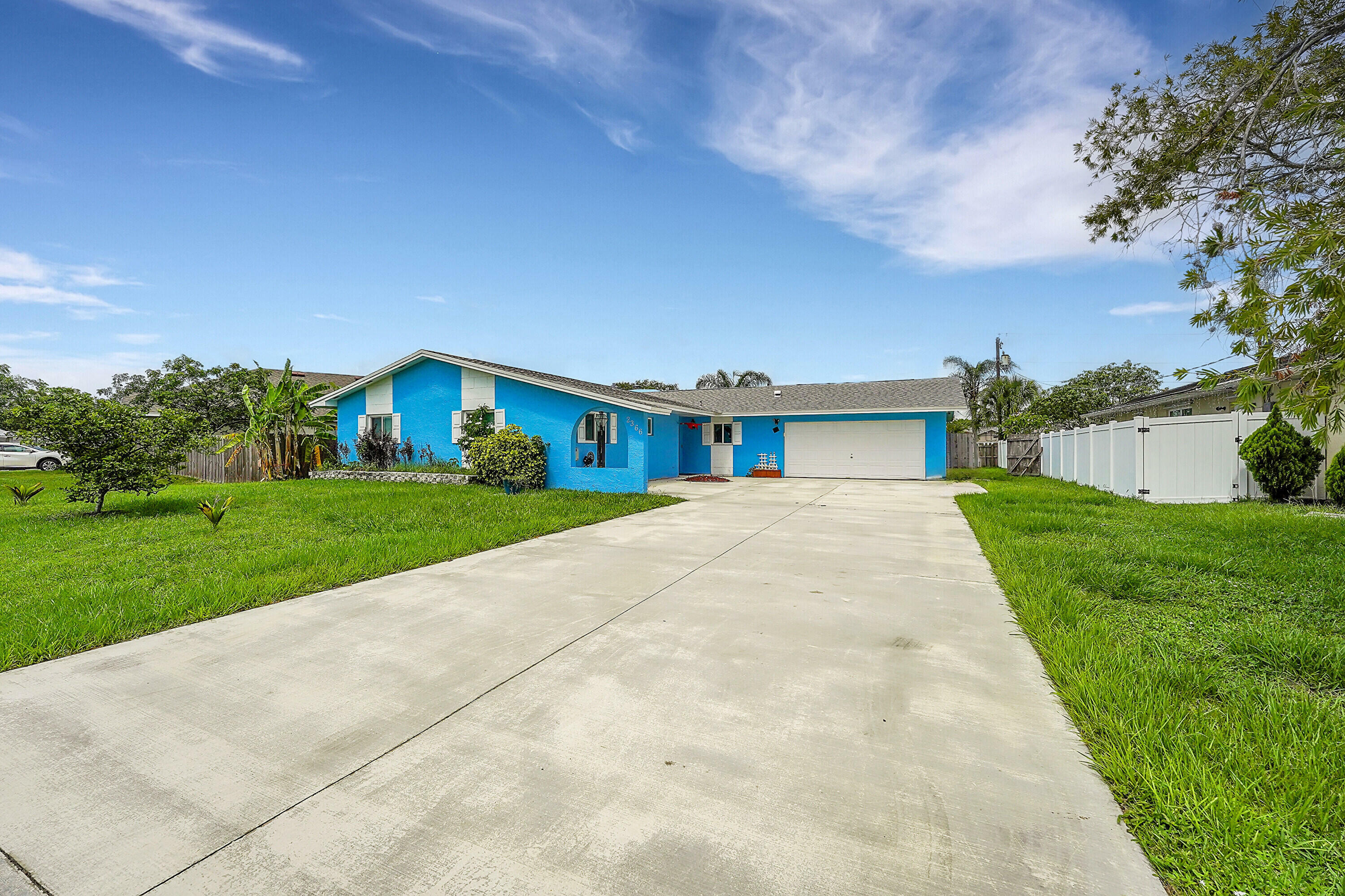 Property Photo:  2366 SE Corsica Road  FL 34952 