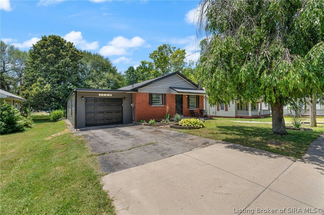 Property Photo:  1735 McDonald Lane  IN 47150 