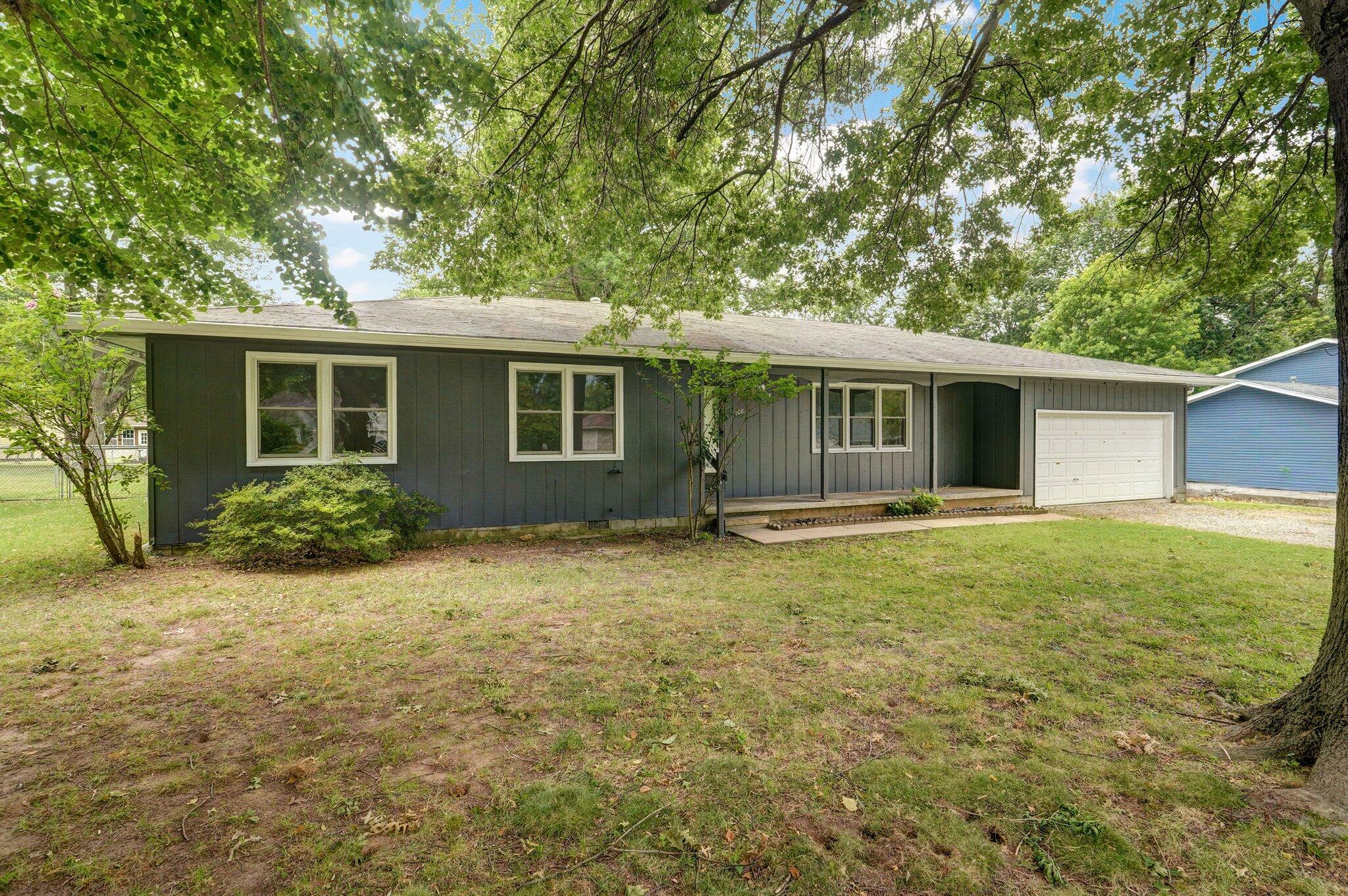 Property Photo:  208 Jeb Street  MO 65781 