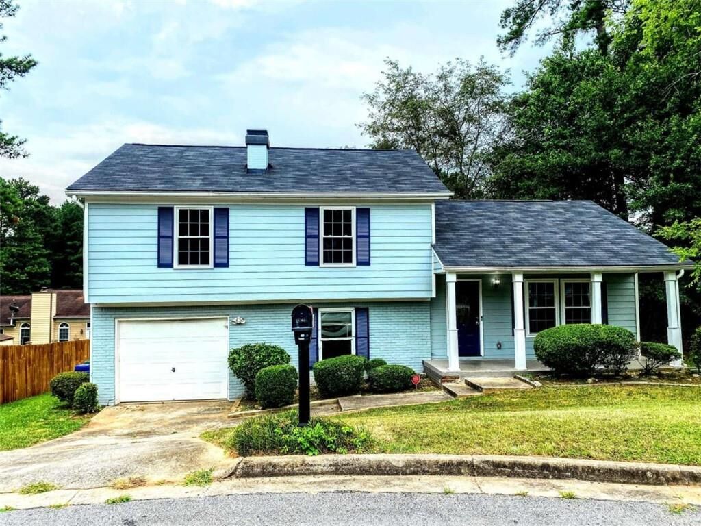 Property Photo: 5617 Regency Manor Court GA 30038