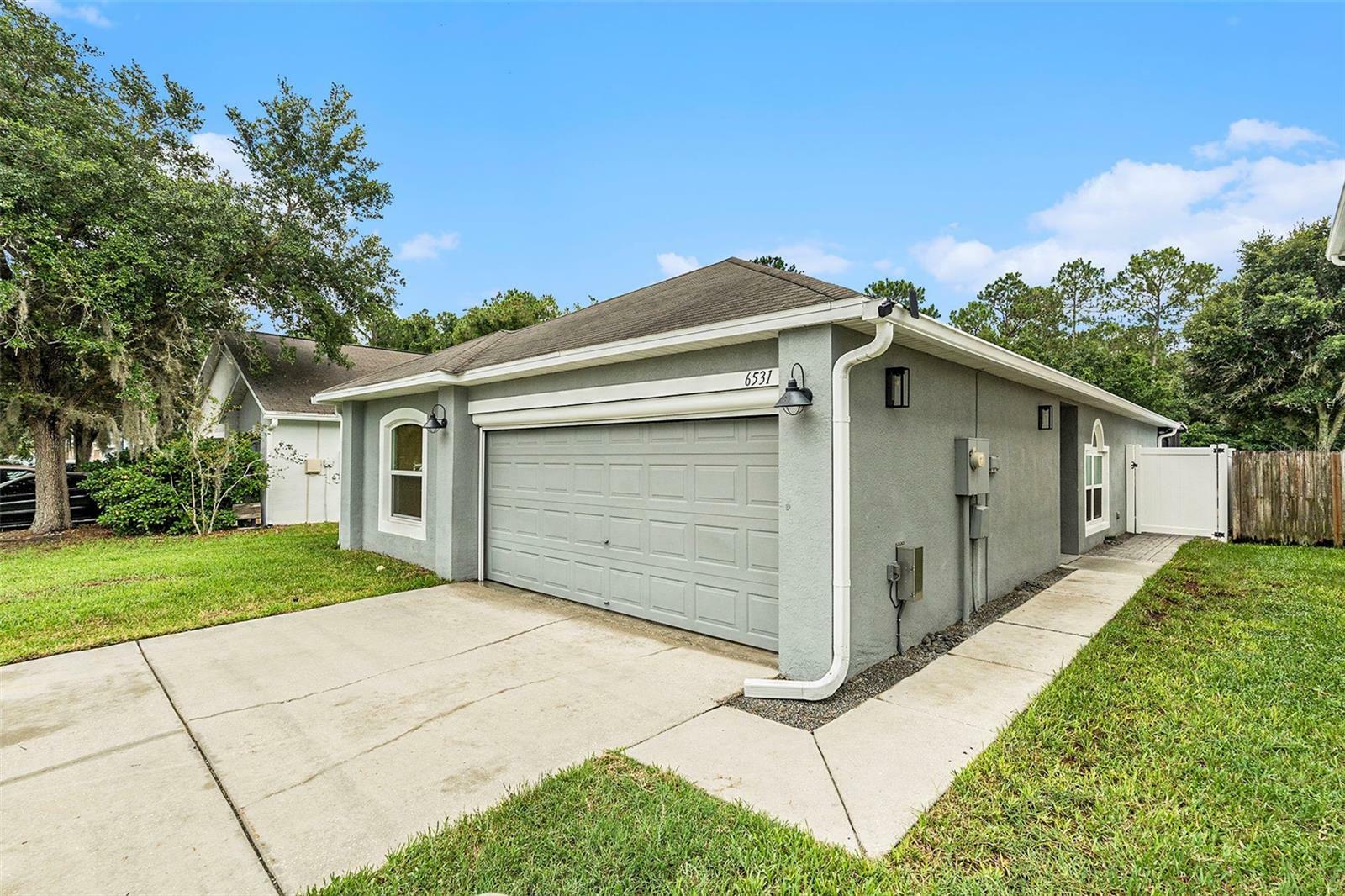 Property Photo:  6531 Tabogi Trail  FL 33545 