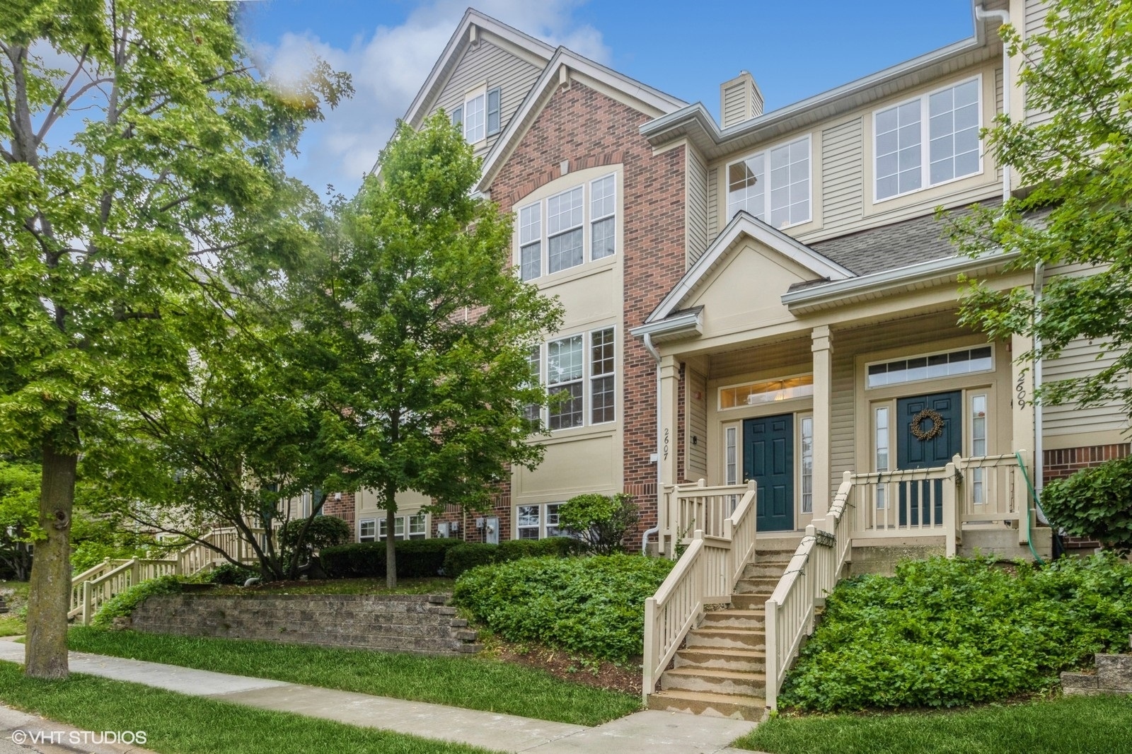 2607 N Greenwood Avenue  Arlington Heights IL 60004 photo