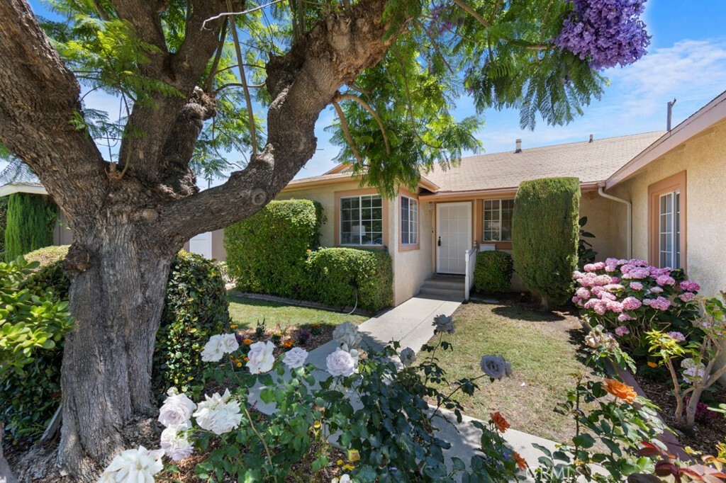 Property Photo:  2814 Josie Avenue  CA 90815 