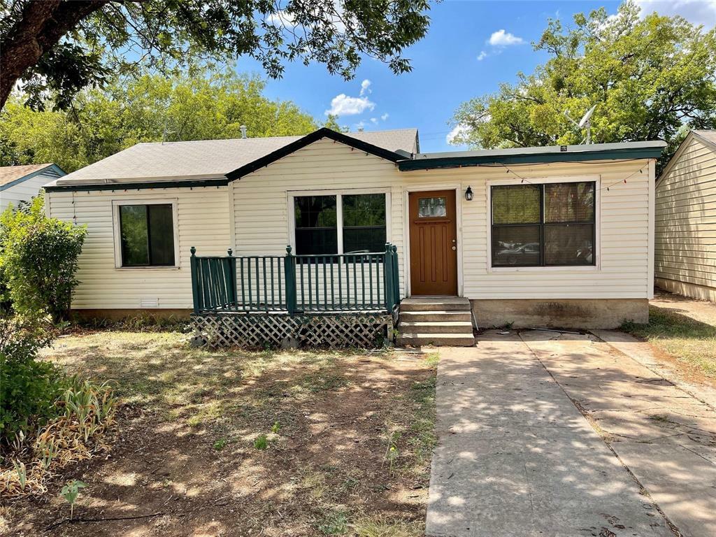 Property Photo:  2210 Vine Street  TX 79602 