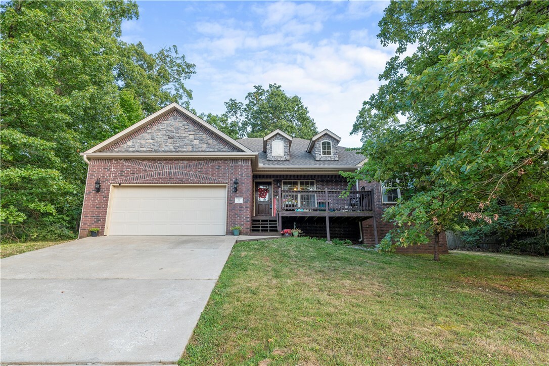 Property Photo:  27 NW Aveton Lane  AR 72714 