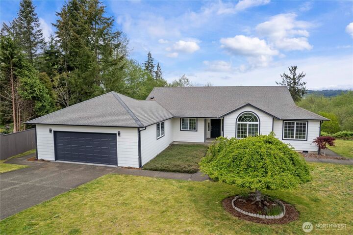 Property Photo:  1120  Hill Court  WA 98537 