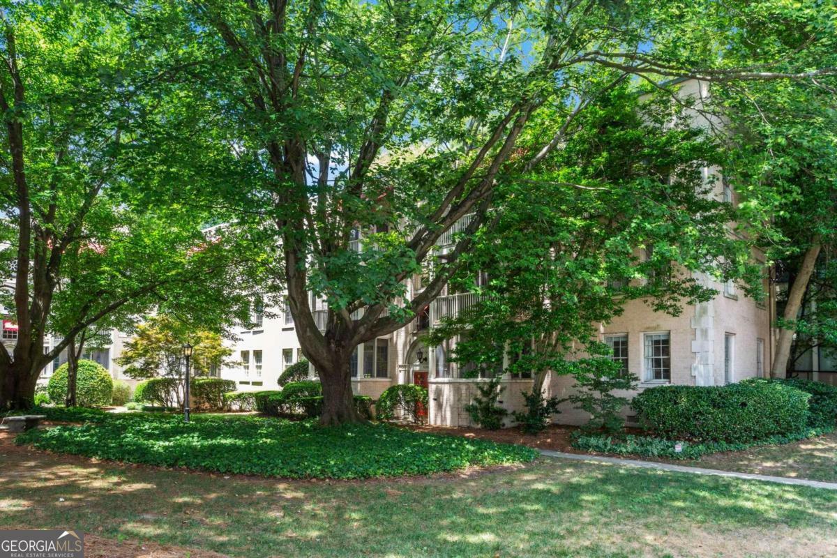 Property Photo:  2230 Peachtree Road NW A6  GA 30309 