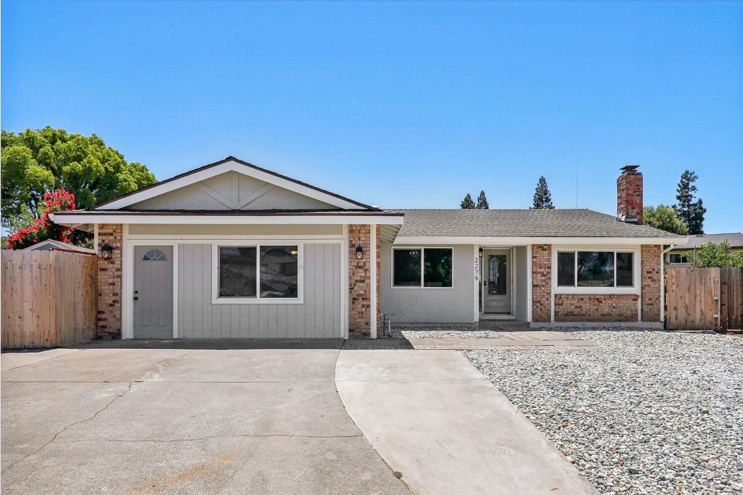 Property Photo: 2279 El Cejo Circle CA 95670