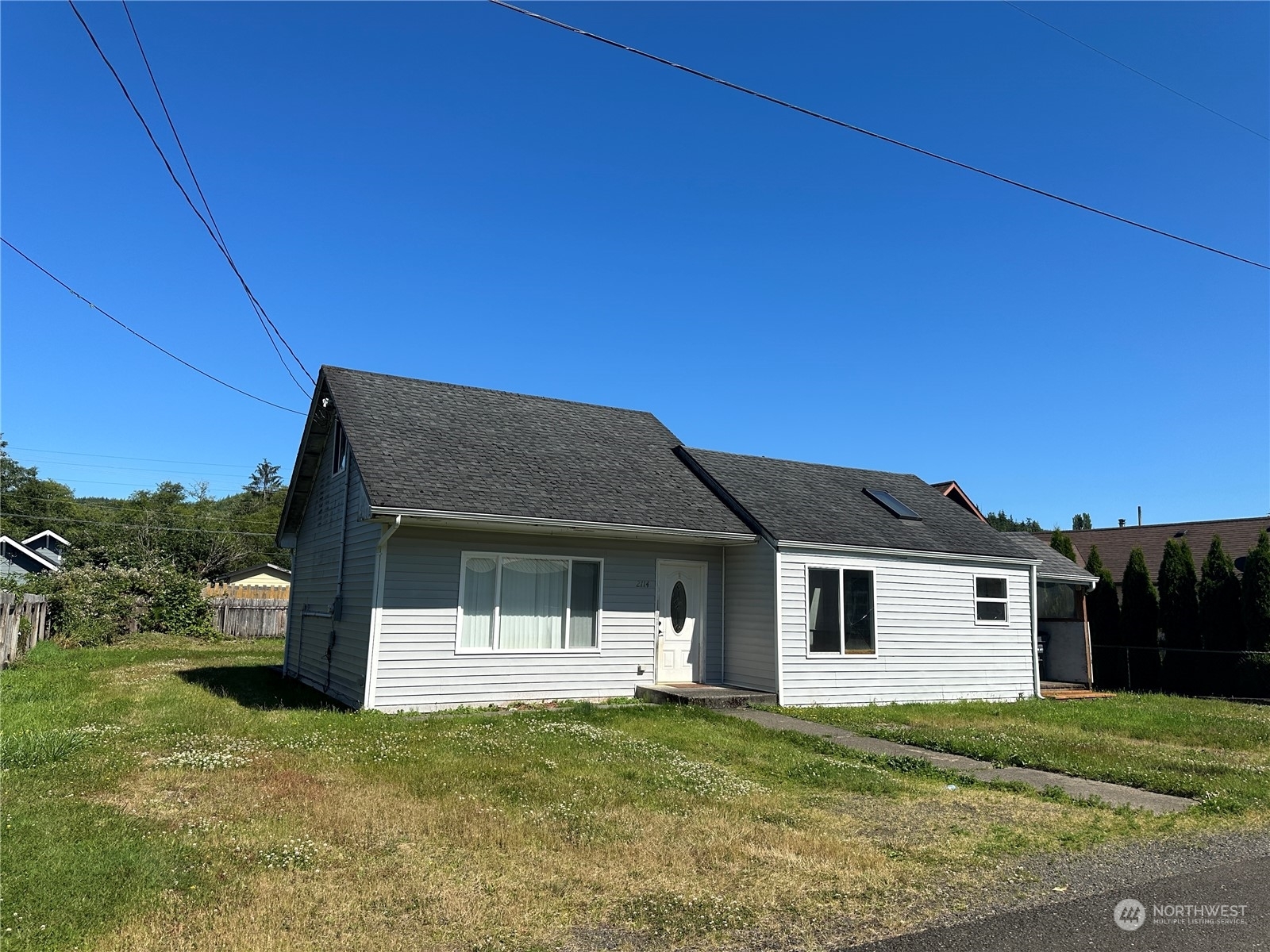 Property Photo:  2114 Panama Avenue  WA 98550 