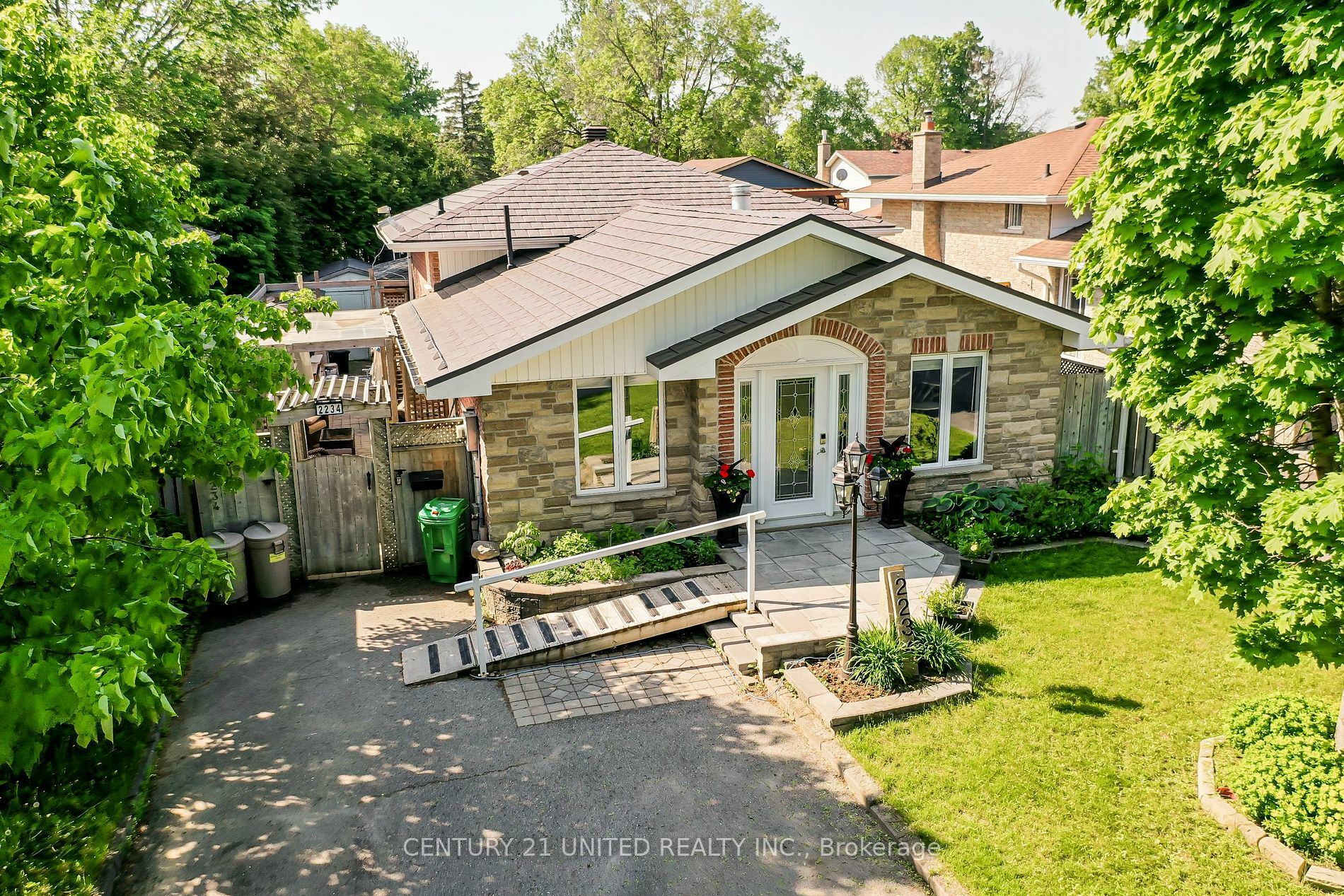 Property Photo: 2234 Springwood Rd ON K9K 1S2
