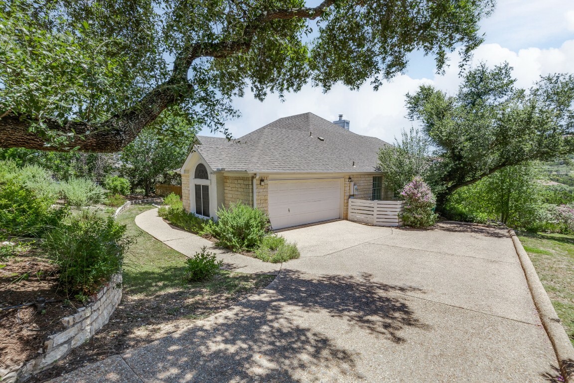 Property Photo:  106 Rare Eagle Court  TX 78734 