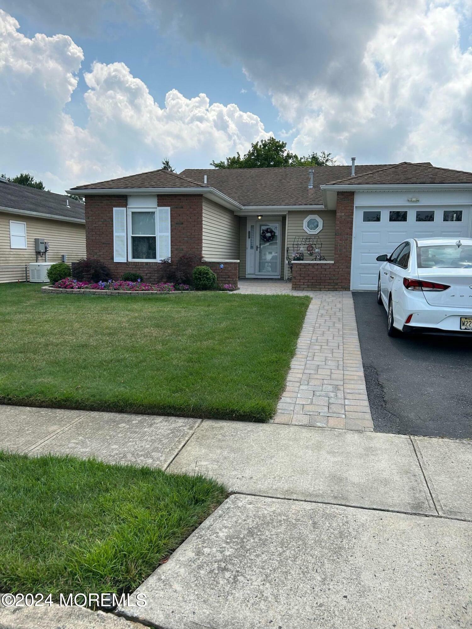 Property Photo:  17 Mansfield Drive  NJ 08724 