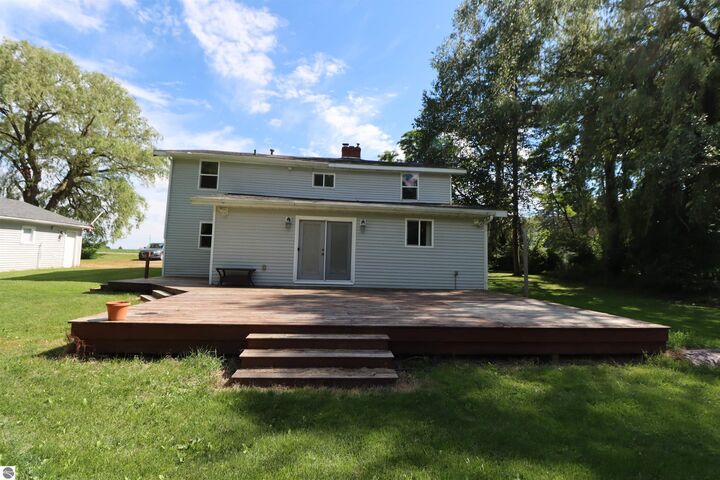 3911 Twining Road  Turner MI 48765 photo