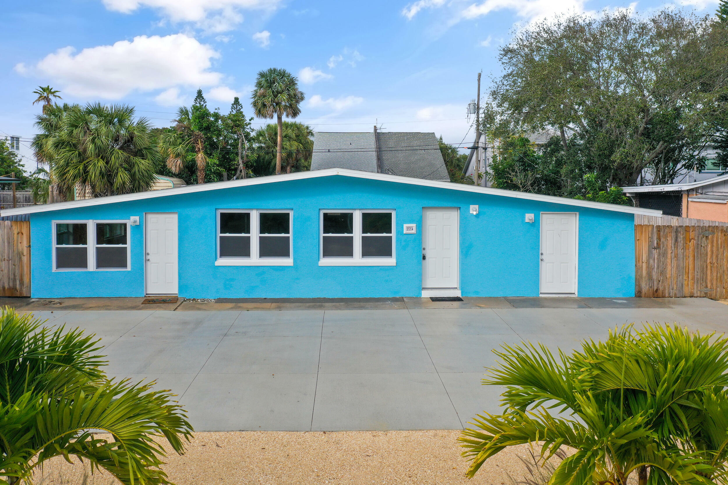 Property Photo:  224 Grant Avenue  FL 32931 