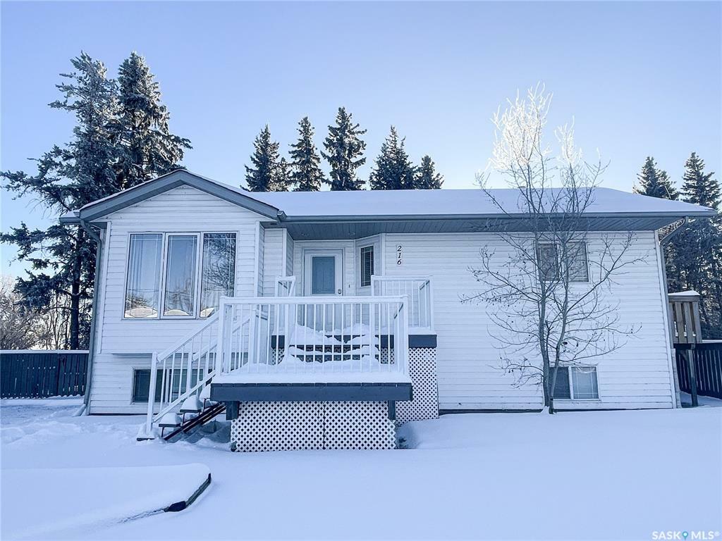 216 Centre Avenue  Meadow Lake SK S9X 2H2 photo