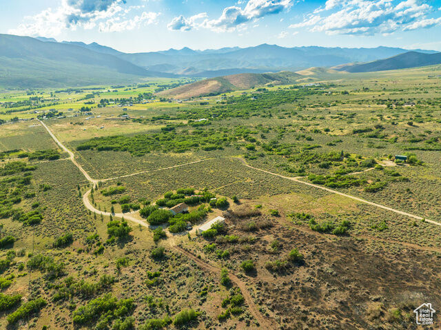 Property Photo: 2100 E Oak Hill Ln UT 84082
