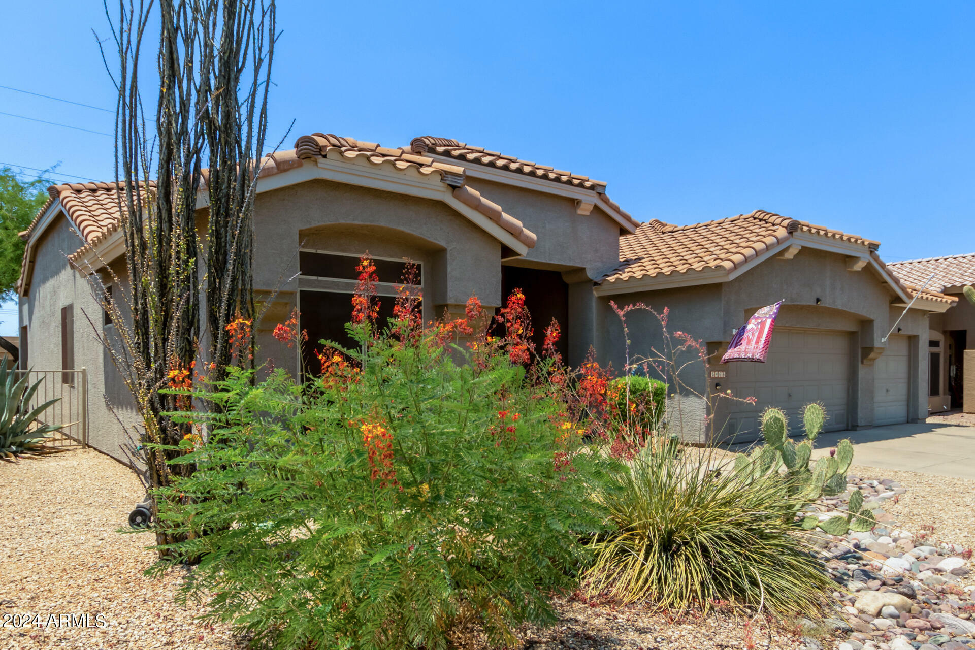 Property Photo:  6468 S Sandtrap Drive  AZ 85118 