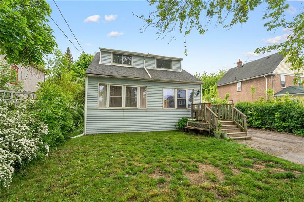 Property Photo:  264 Burgar Street  ON L3B 2T6 