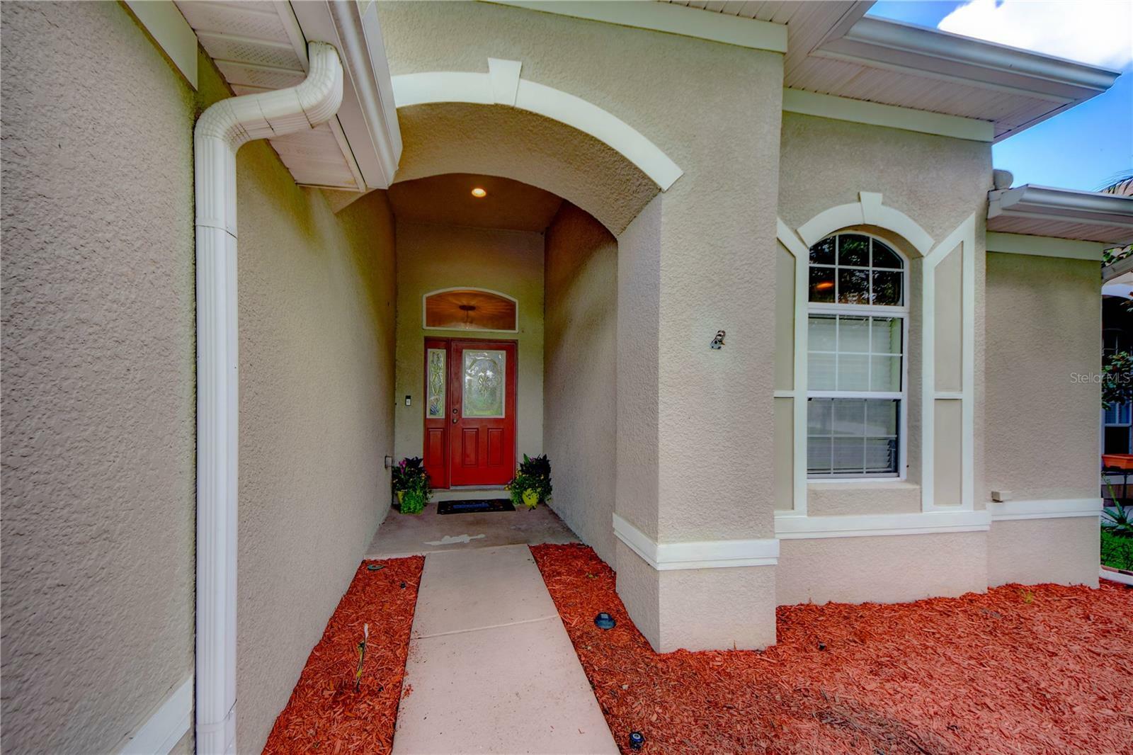 Property Photo:  1438 Emerald Hill Way  FL 33594 