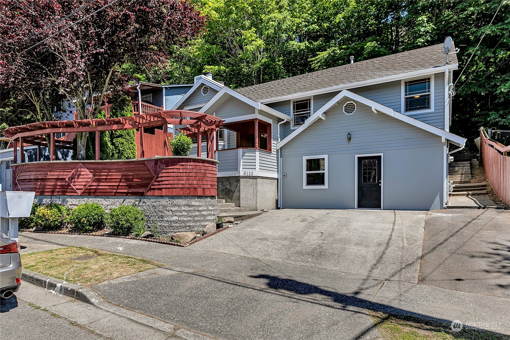 Property Photo:  6110 47th Avenue S  WA 98118 