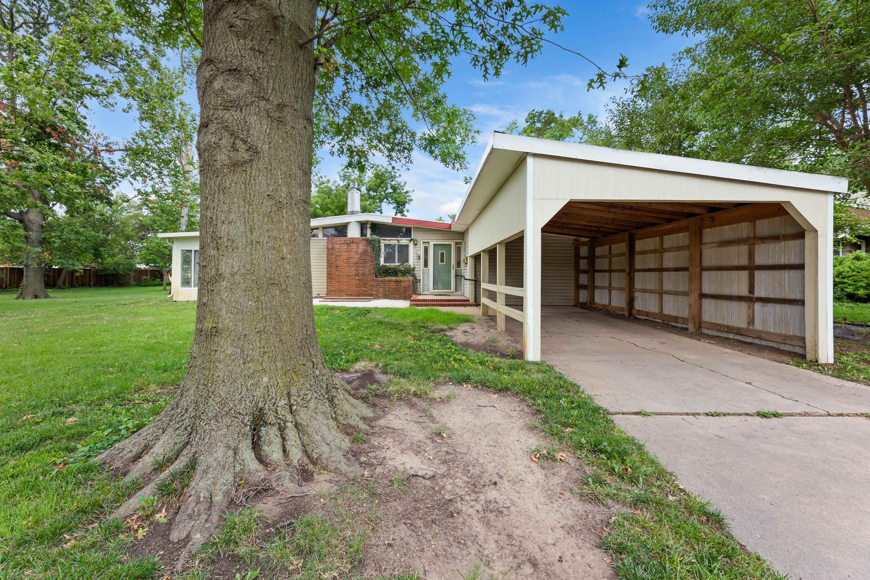 Property Photo:  503 College  KS 67056 