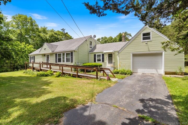 8 Cedarcrest Drive  Preston CT 06365 photo