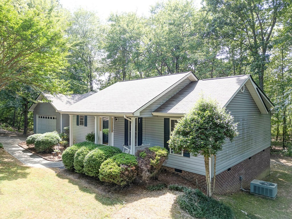 Property Photo:  138 Ralston Ct  GA 30721 